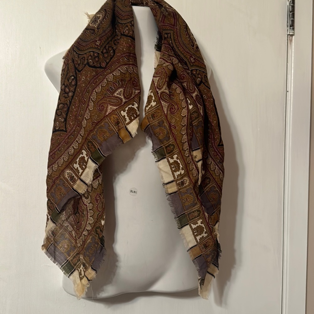 Club 7 Echo Vintage Scarf